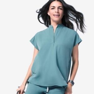 Figs Hydrogreen Rafaela Scrub Top Size: L